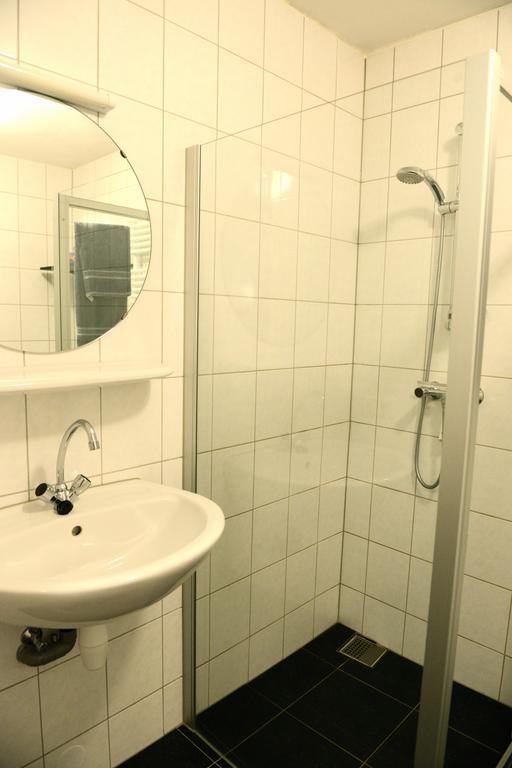 Appartementen Verhuur De Trijehoek Stiens Exteriör bild