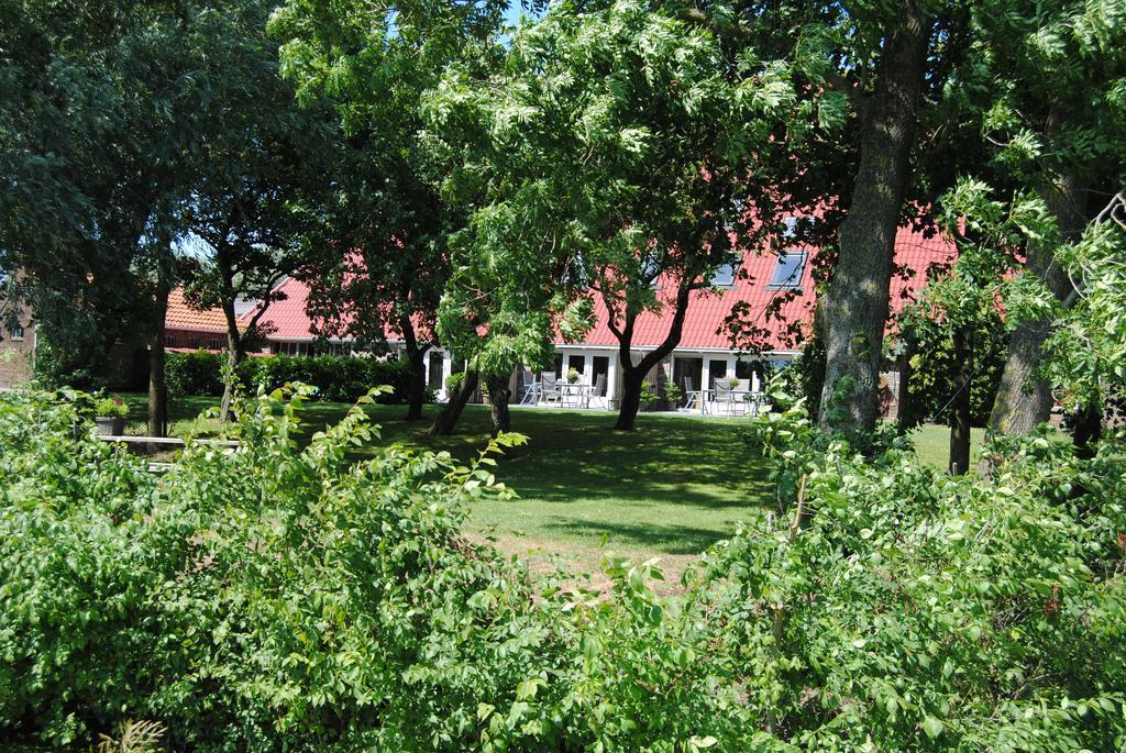 Appartementen Verhuur De Trijehoek Stiens Exteriör bild
